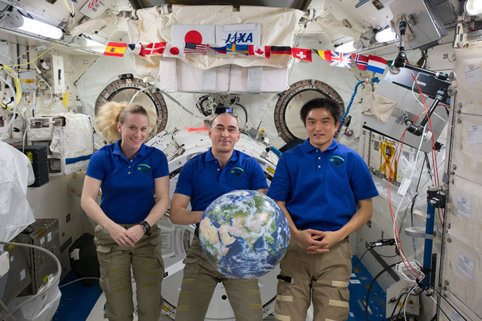 Space Station Crew's Return To Air On NASA Television